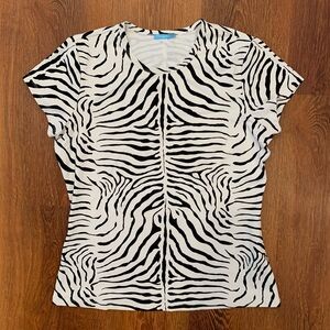 J. McLaughlin Zebra Print Top Women’s Medium EUC Black and White Cap Sleeve Tee